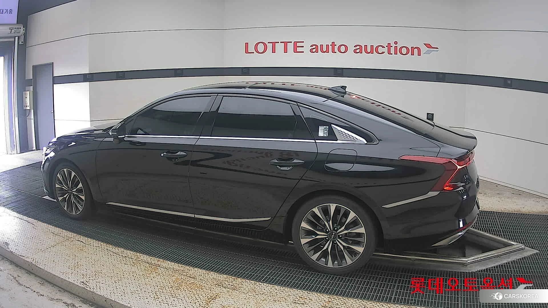 Kia K8 2022 Aurora Black Pearl из Кореи, фото 2