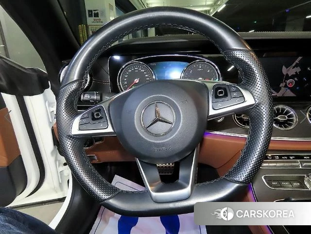 Mercedes-Benz E-Class W213 2018 Белый из Кореи, фото 2