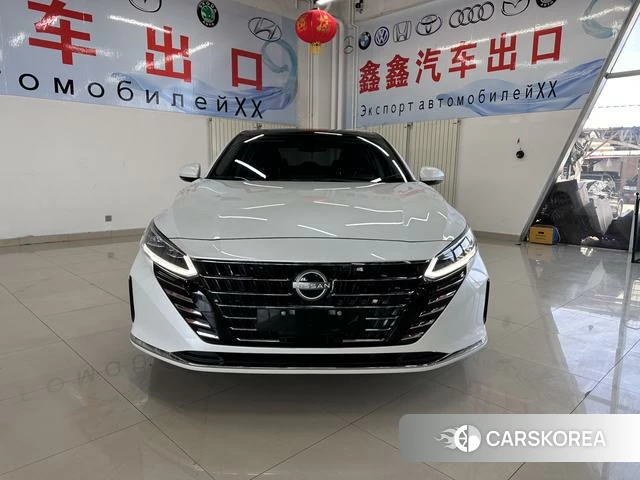 Nissan Altima 2023 Белый из Китая, фото 2