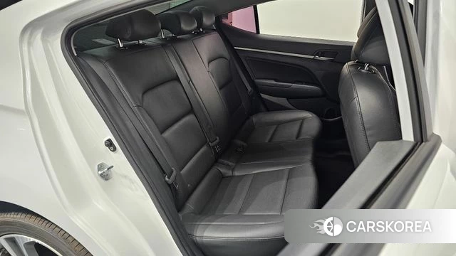 Hyundai Avante AD 2018 Белый из Кореи, фото 2
