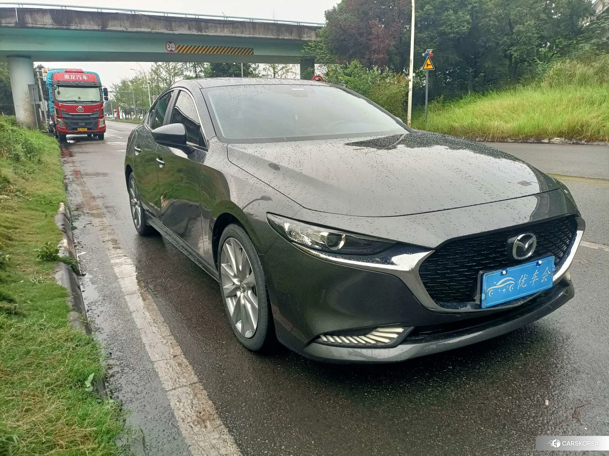 Mazda 3 2019 Темно-серый из Китая, фото 2