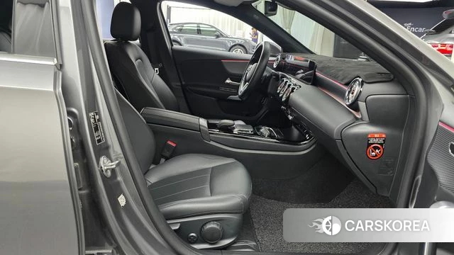 Mercedes-Benz A-Class W177 2022 Серый из Кореи, фото 2
