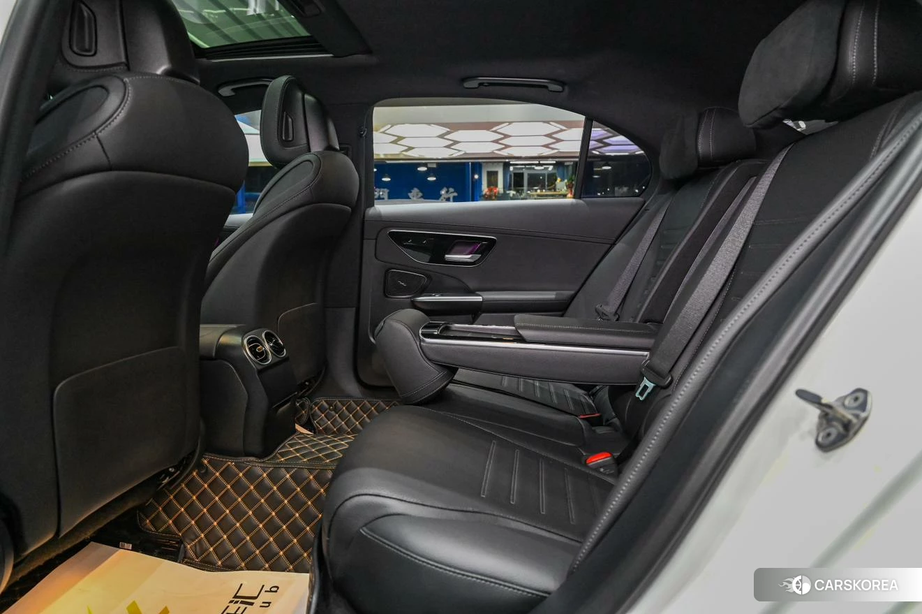 Mercedes-Benz C-class 2022 Белый из Китая, фото 2