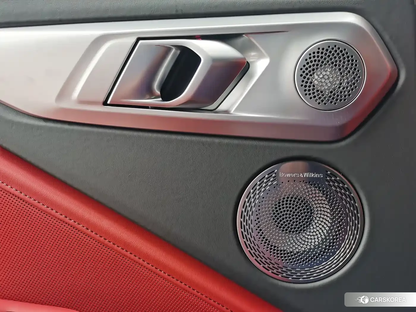 BMW XM 2024 Red/purple из Китая, фото 2