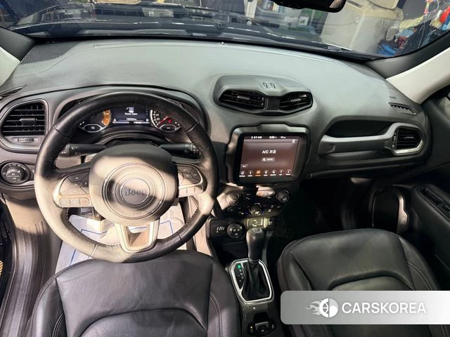 Jeep Renegade 2018 Черный из Кореи, фото 2