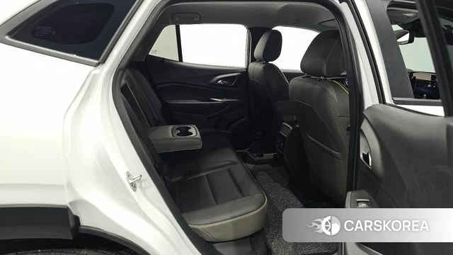 Chevrolet (GM Daewoo) Trax Crossover 2024 Белый из Кореи, фото 2