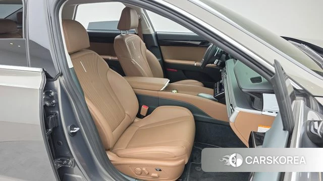 Hyundai Grandeur Hybrid (GN7) 2024 Коричневый из Кореи, фото 2