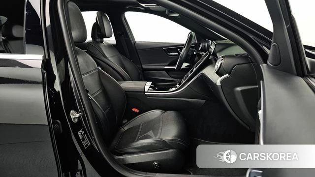Mercedes-Benz C-Class W206 2022 Черный из Кореи, фото 2