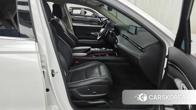 Genesis Electrified GV70 2022 Белый из Кореи, фото 2