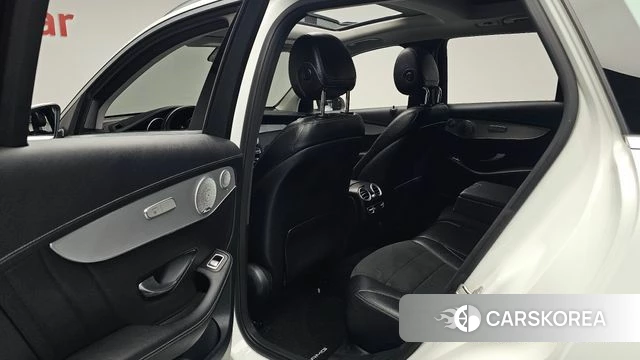 Mercedes-Benz GLC-Class X253 2019 Белый из Кореи, фото 2
