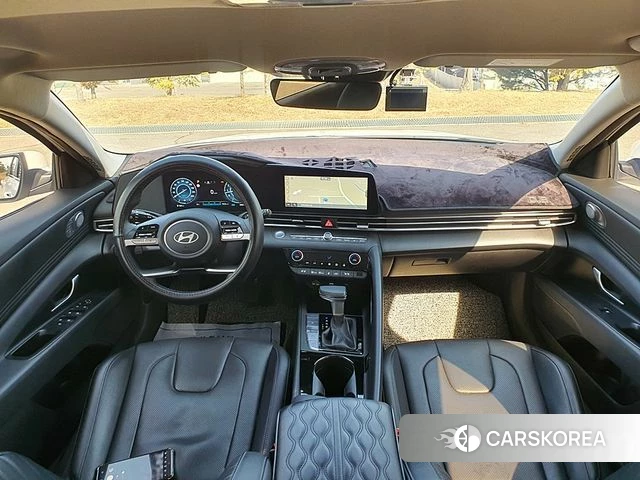 Hyundai The New Avante (CN7) 2024 Белый из Кореи, фото 2