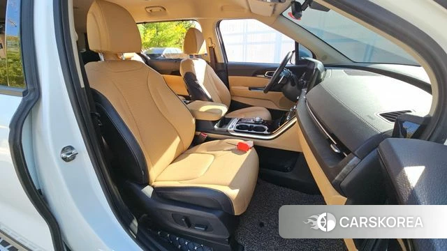 Kia Carnival 4th generation 2022 Белый из Кореи, фото 2