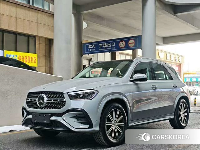 Mercedes-Benz GLE 2026 Серебристо-серый из Китая, фото 2