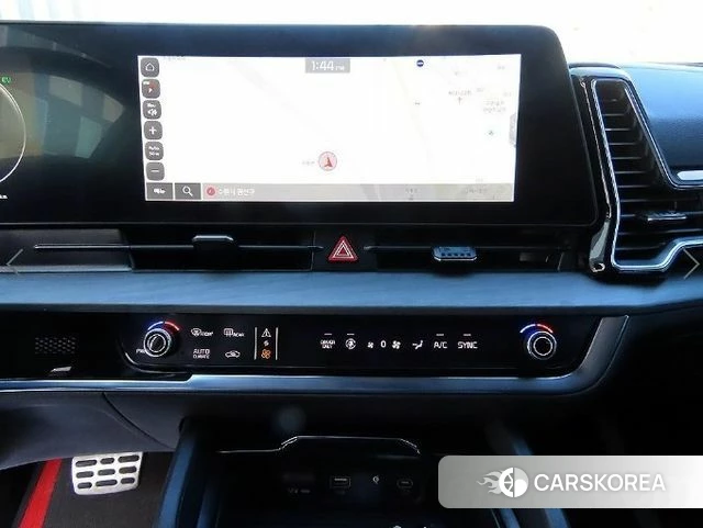 Kia Sportage 5th Generation Hybrid 2022 Белый из Кореи, фото 2