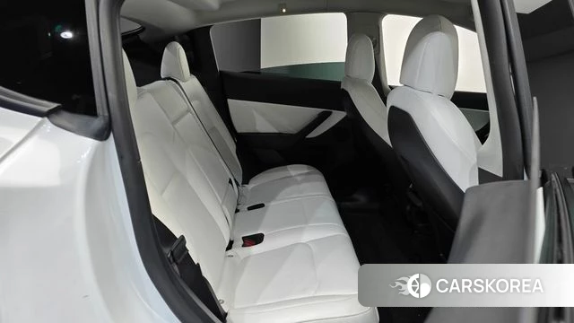Tesla Model Y 2022 Белый из Кореи, фото 2