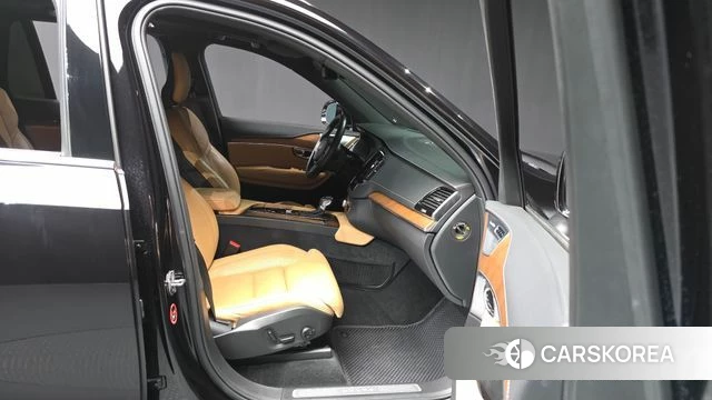 Volvo XC90 second Generation 2020 Черный из Кореи, фото 2