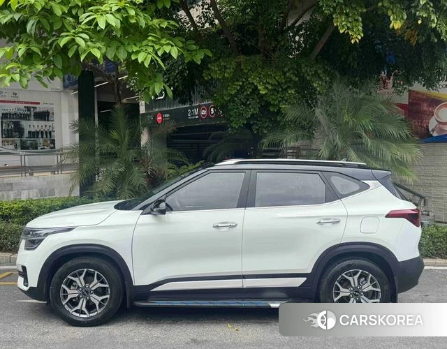 Kia KX3 2021 Белый из Китая, фото 2