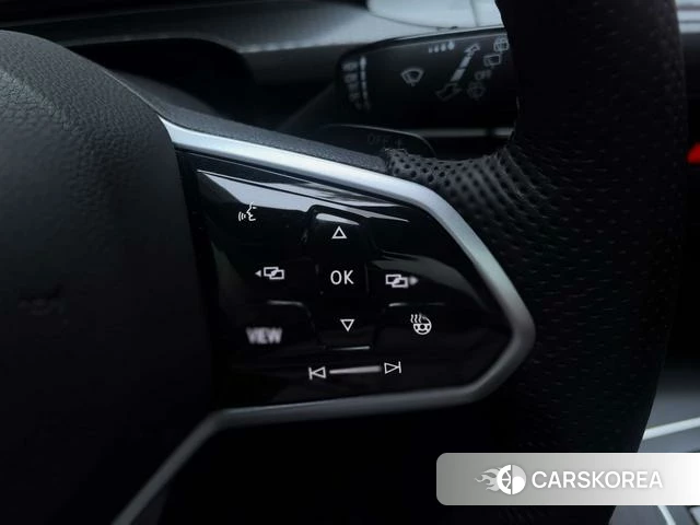 Volkswagen Golf 2021 Темно-серый из Китая, фото 2