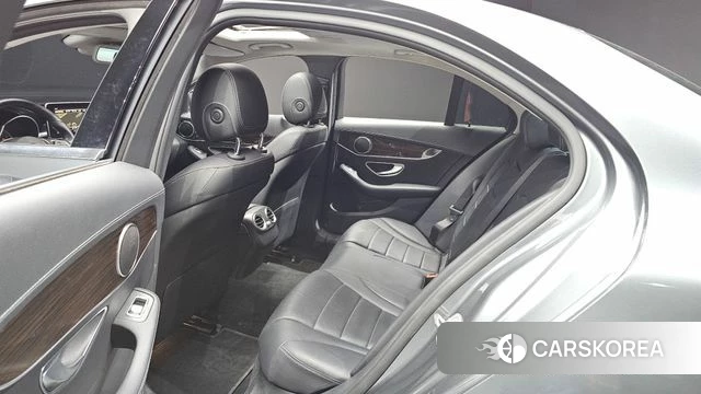 Mercedes-Benz C-Class W205 2018 Серый из Кореи, фото 2