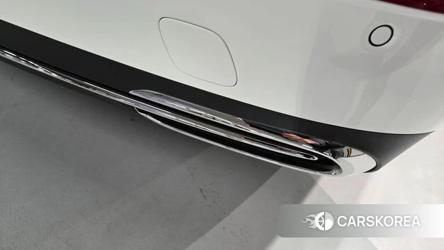 Mercedes-Benz E-Class W214 2025 Белый из Кореи, фото 2