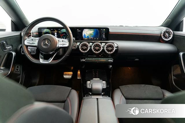 Mercedes-Benz CLA 2021 Белый из Китая, фото 2