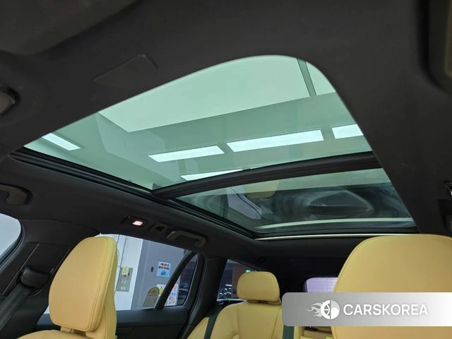 Volvo V60 Cross-Country 2nd Generation 2026 Белый из Кореи, фото 2