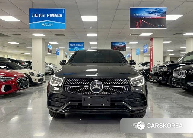 Mercedes-Benz GLC 2022 Темно-серый из Китая, фото 2