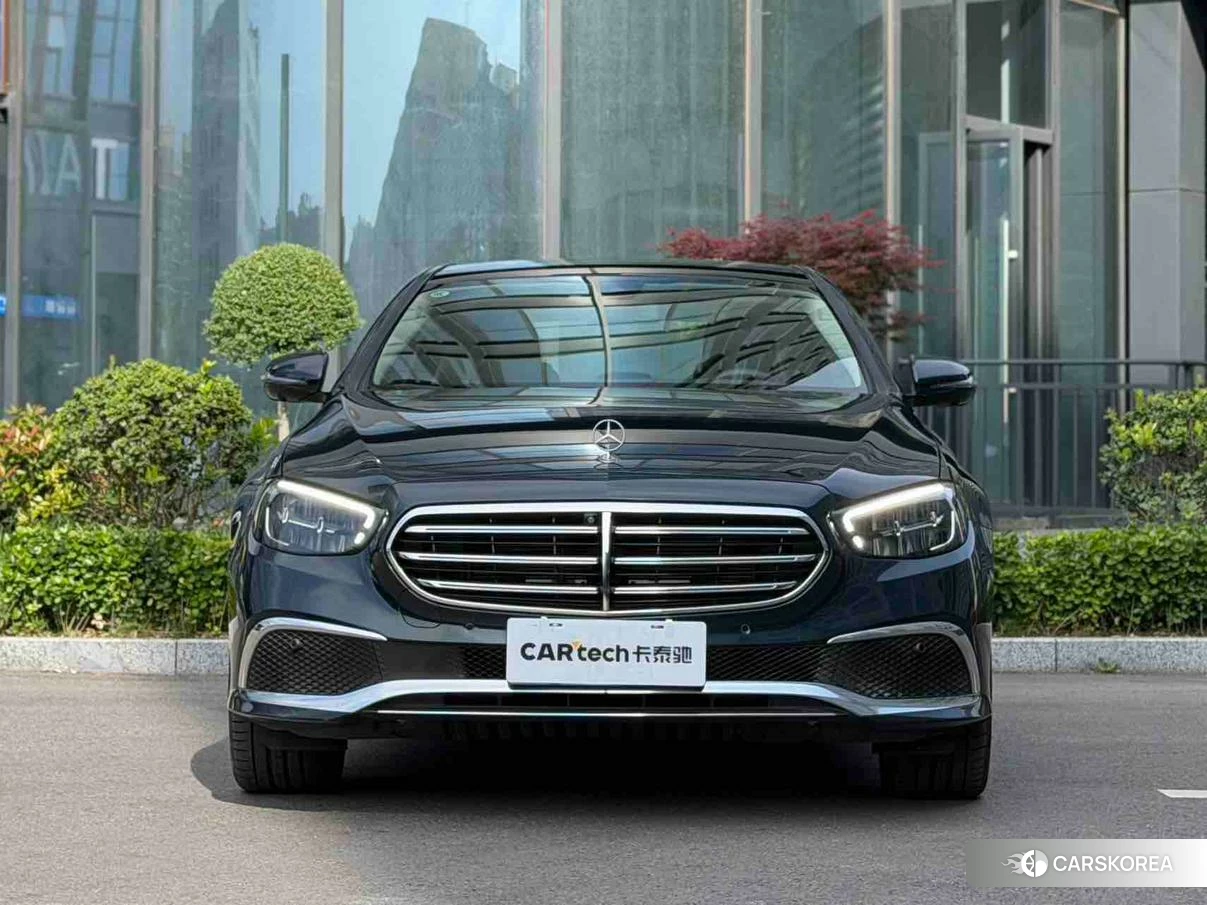 Mercedes-Benz E-Class 2022 Зеленый из Китая, фото 2