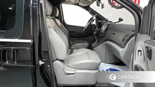 Hyundai The New Grand Starex 2018 Черный из Кореи, фото 2