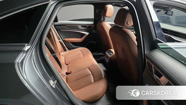 Audi A6 (C8) 2021 Серый из Кореи, фото 2