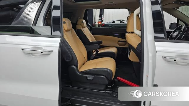 Kia Carnival 4th generation 2023 Белый из Кореи, фото 2