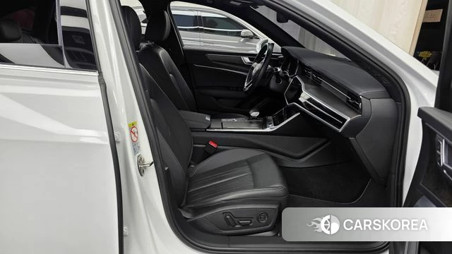 Audi A6 (C8) 2020 Белый из Кореи, фото 2