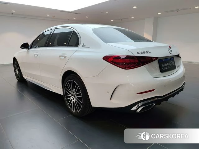 Mercedes-Benz C-class 2025 Белый из Китая, фото 2
