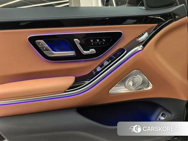 Mercedes-Benz S-Class 2025 Черный из Китая, фото 2