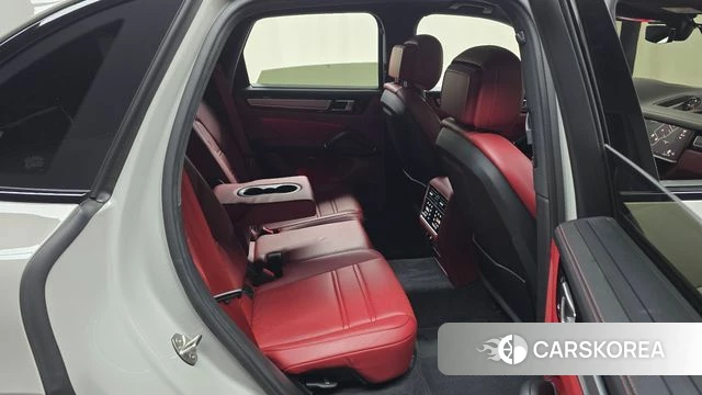 Porsche Cayenne (PO536) 2022 Серебряный из Кореи, фото 2