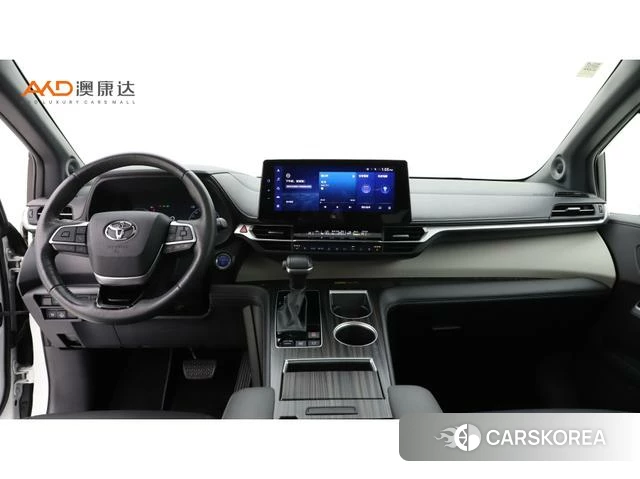 Toyota Granvia 2023 Белый из Китая, фото 2