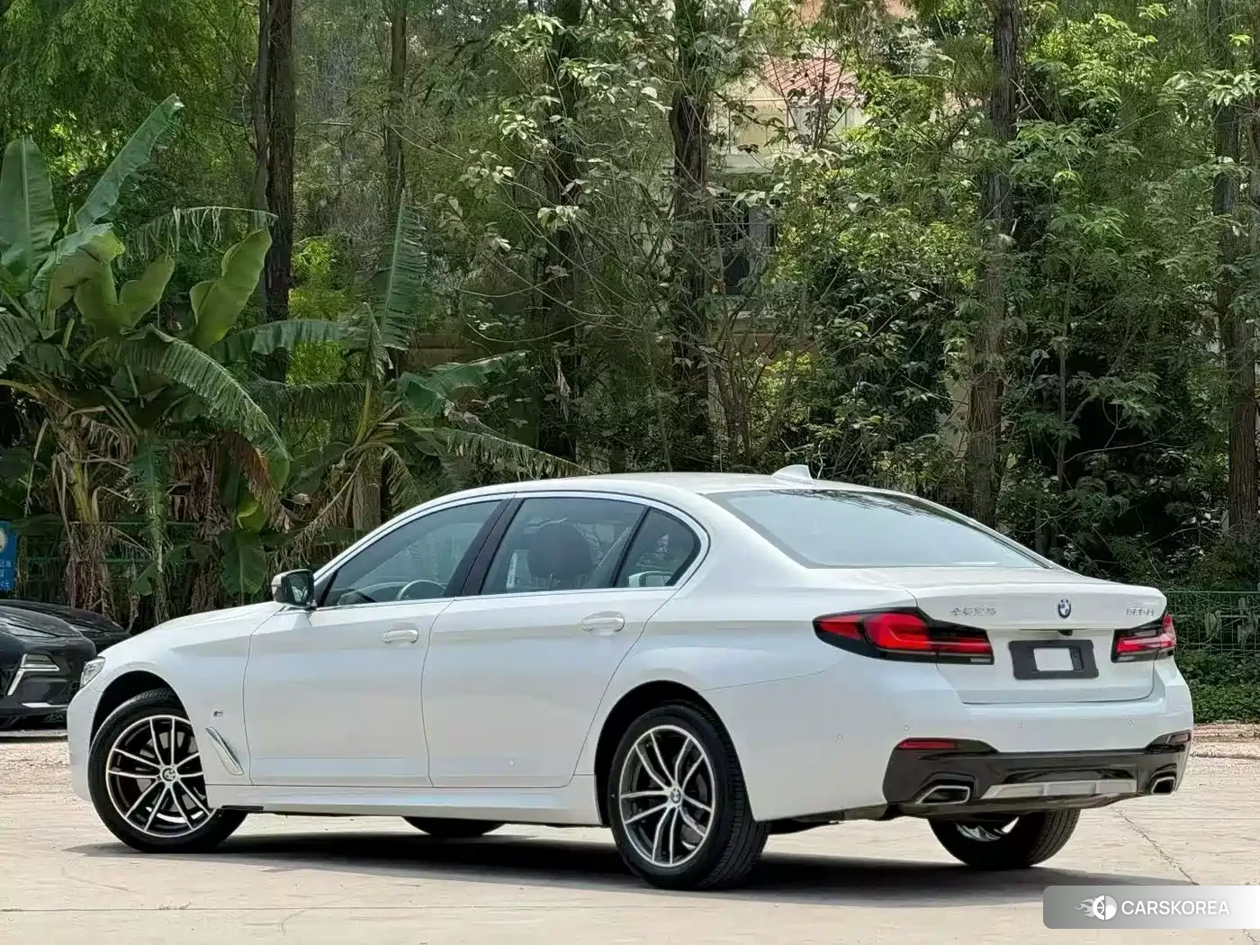 BMW 5 series 2024 Белый из Китая, фото 2