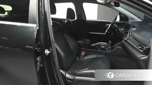 Kia Sportage 5th Generation 2022 Черный из Кореи, фото 2