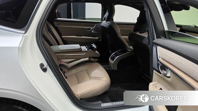 Volvo S90 2025 Белый из Кореи, фото 2