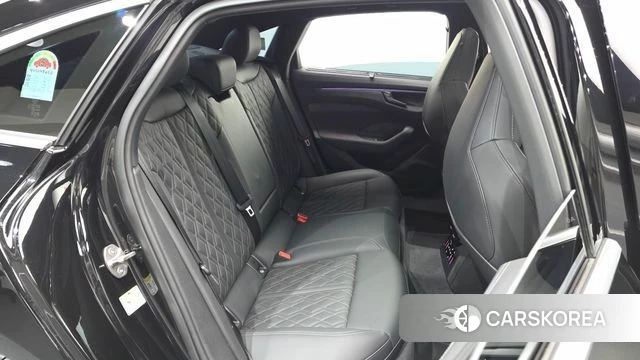 Audi A6 (C9) 2026 Черный из Кореи, фото 2