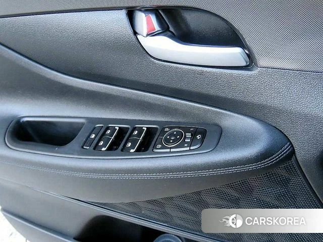 Hyundai The New Santa Fe 2021 Белый из Кореи, фото 2