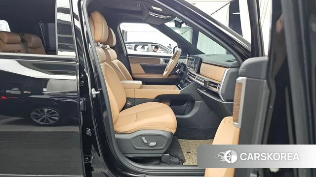Hyundai Santa Fe (MX5) 2024 Черный из Кореи, фото 2