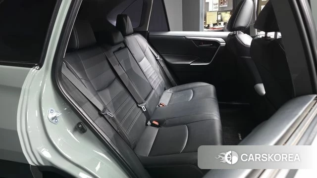Toyota RAV4 5th Generation 2019 Светло-зеленый из Кореи, фото 2