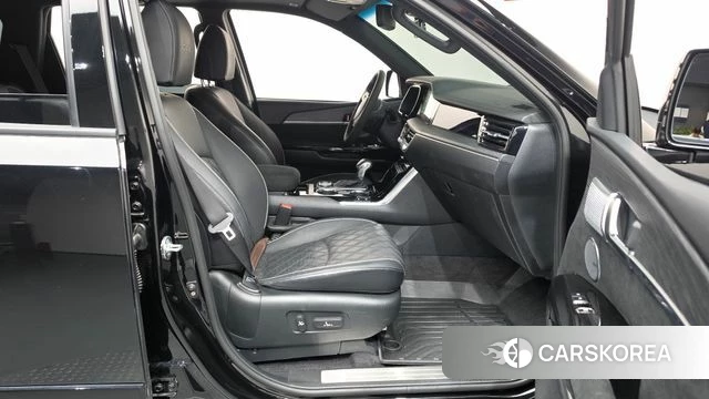 Kia Mohave Master 2023 Черный из Кореи, фото 2