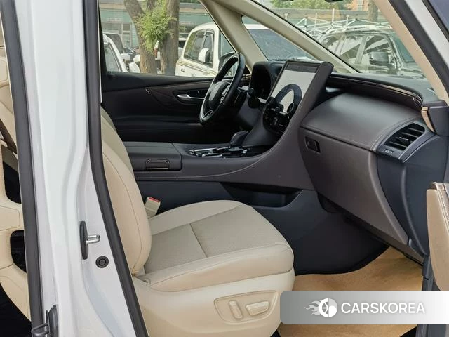 Toyota Alphard 2024 Белый из Китая, фото 2