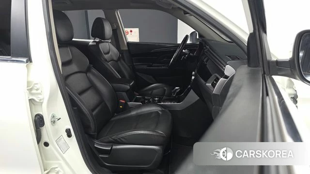 Ssangyong Beautiful Korando 2022 Белый из Кореи, фото 2