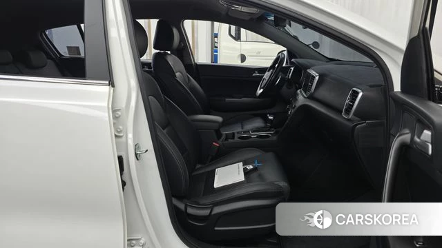 Kia Sportage The Bold 2021 Белый из Кореи, фото 3