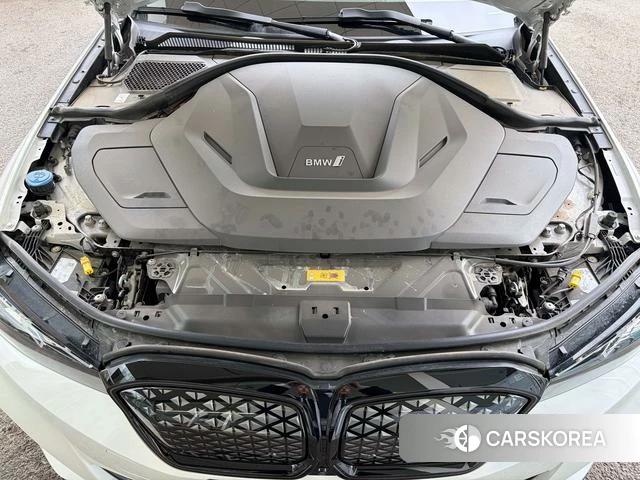 BMW i3 2024 Белый из Китая, фото 2