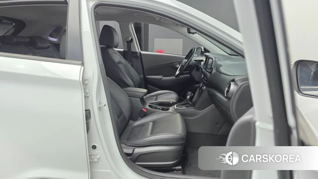 Hyundai Kona 2018 Белый из Кореи, фото 2