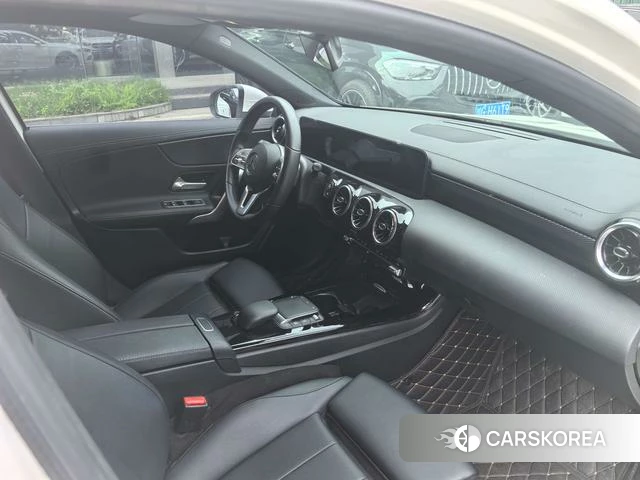 Mercedes-Benz A-Class 2021 Белый из Китая, фото 2